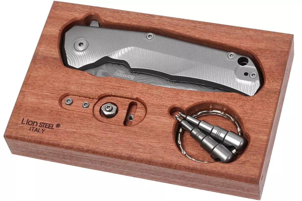 تاپ نایف چاقو تاشو لاین استیل مدل LionSteel TRE DT GY Titanium Thor damast